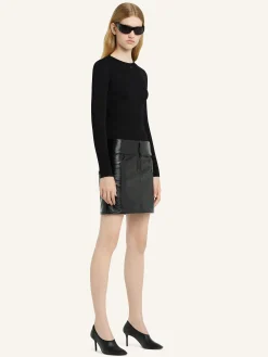 BELTED VINYL MINI SKIRT