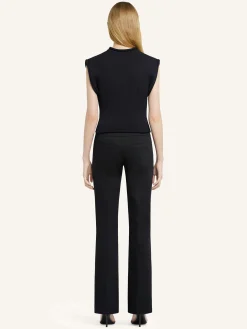 CROPPED SLEEVELES SWEATER