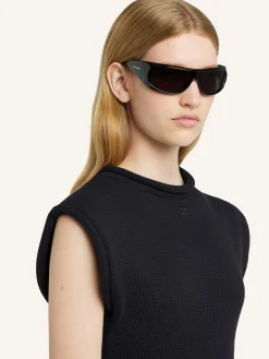CROPPED SLEEVELES SWEATER