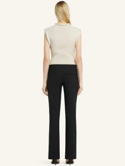CROPPED SLEEVELES SWEATER