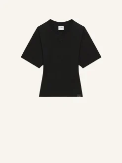 FITTED T-SHIRT