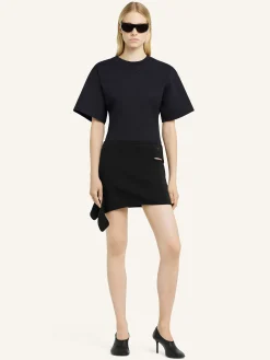 FITTED T-SHIRT