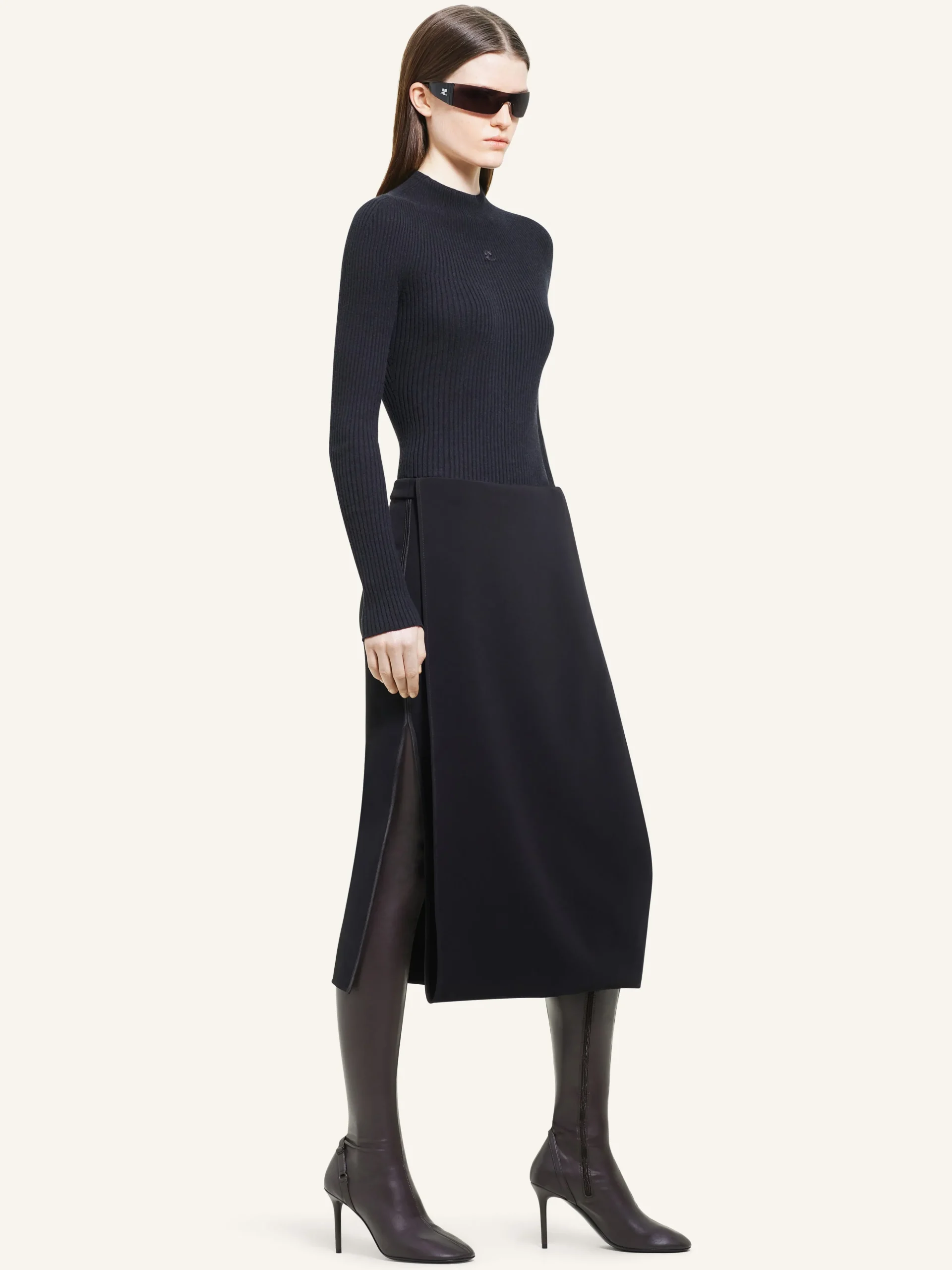LONG SLEEVED SOLAR SWEATER