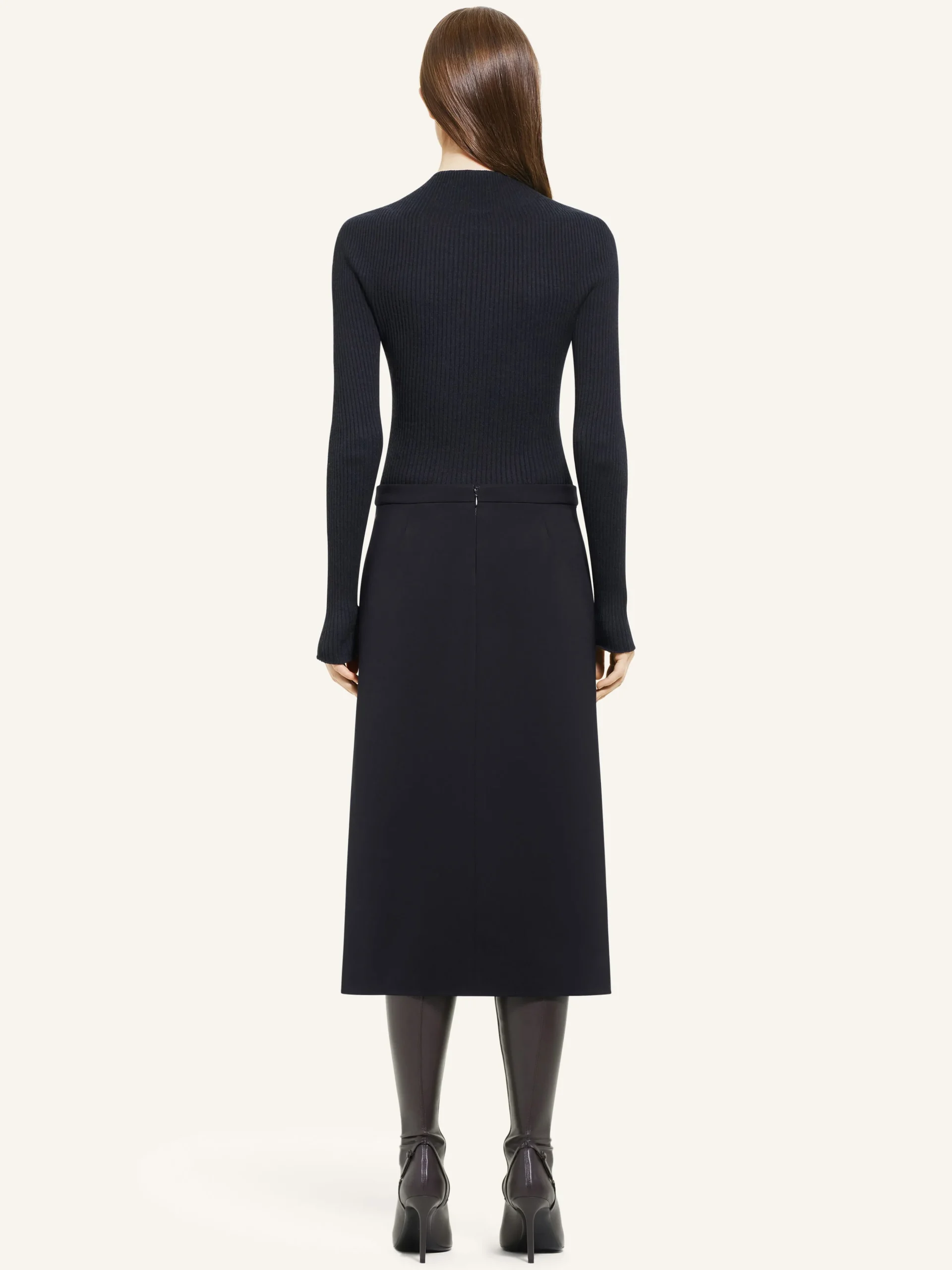 LONG SLEEVED SOLAR SWEATER