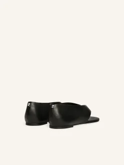 OPENED LEATHER BALLERINAS